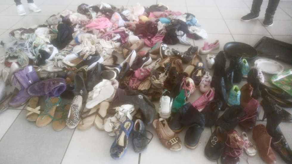 Intendencia decomisa ropa y calzado en mal estado en ferias de ropa americana de Tarija 