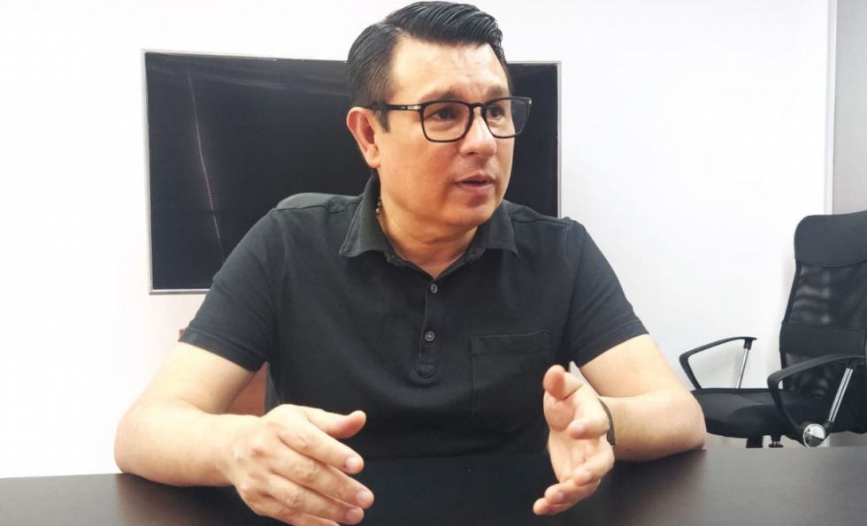Analista ve que grupos del gobierno y ‘falsos opositores’ trabajan para que caiga Arce y vuelva Evo