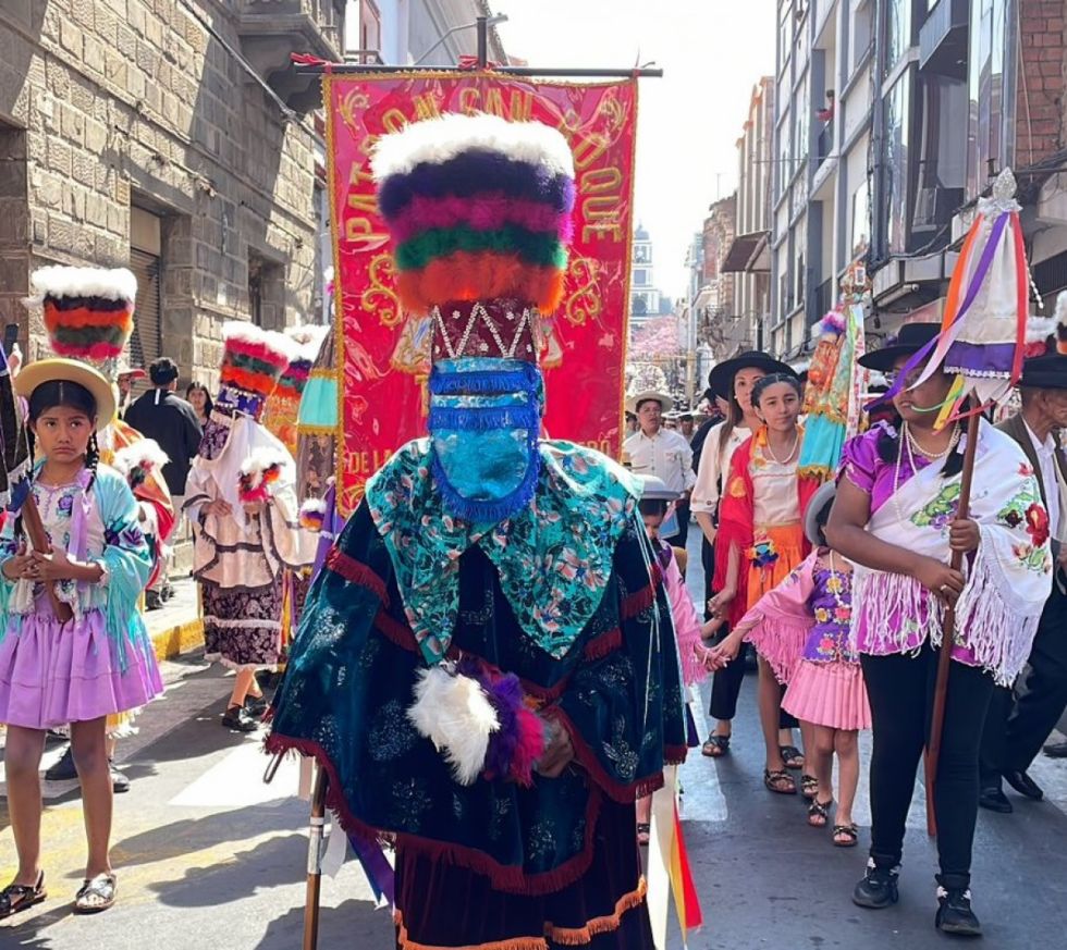 La devoción y el costo de ser chuncho en la Fiesta Grande de Tarija 