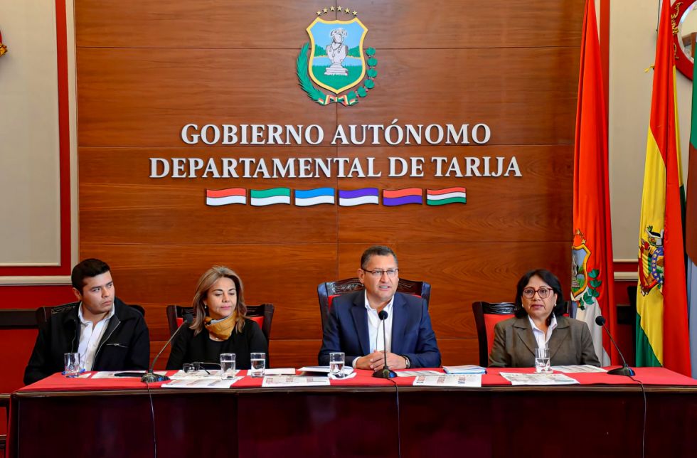 El Gobernador de Tarija lanza la Agenda de la Juventud 