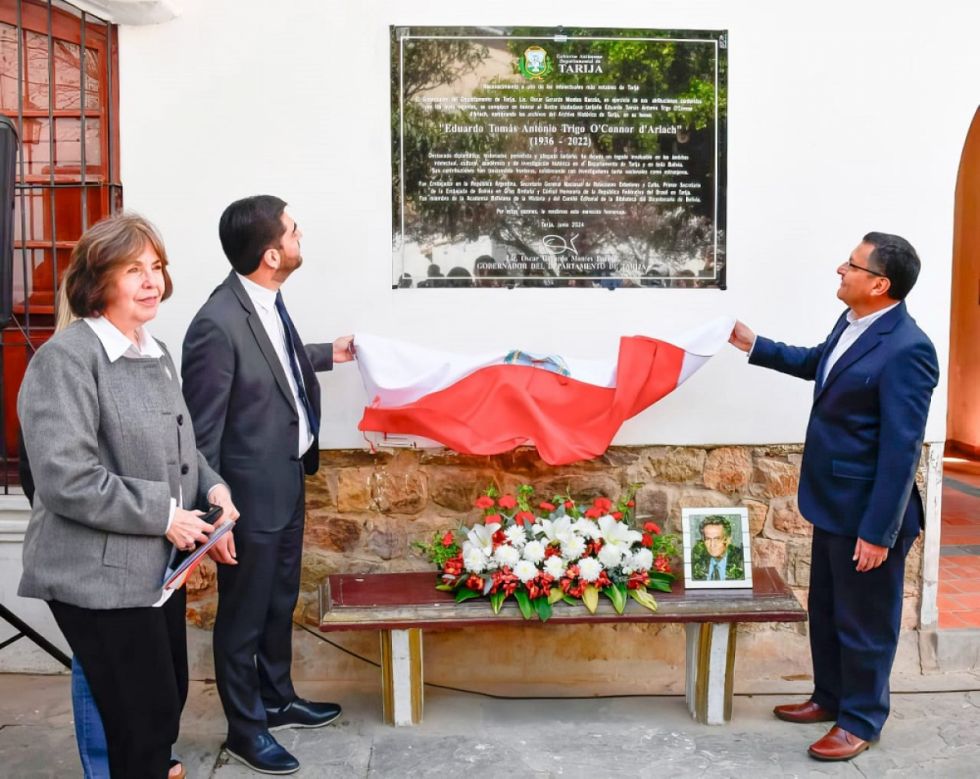  La Gobernación de Tarija homenajeó al historiador Eduardo Trigo 
