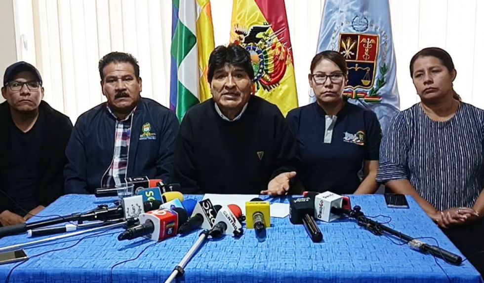 Evo dice que los incendios dan ‘ganas de llorar’ y pide a organismos ayudar al Gobierno