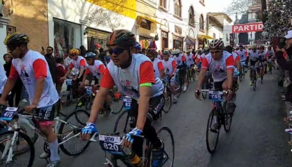 Unidos en la fe y el deporte, más de mil ciclistas compiten en la doble San Roque - Chaguaya - San Roque