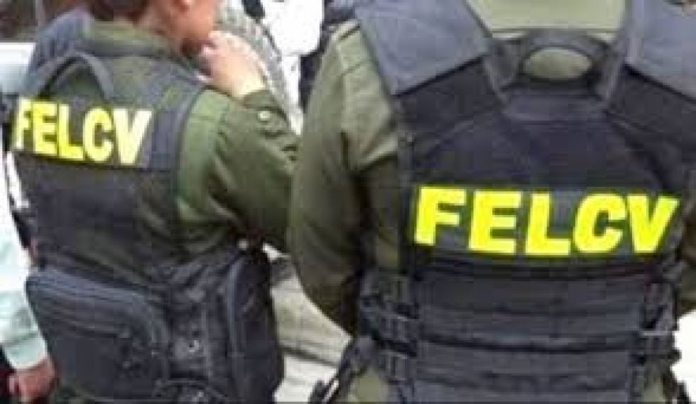 Extranjera sufre violación grupal afuera de un local tras ser dejada por sus acompañantes