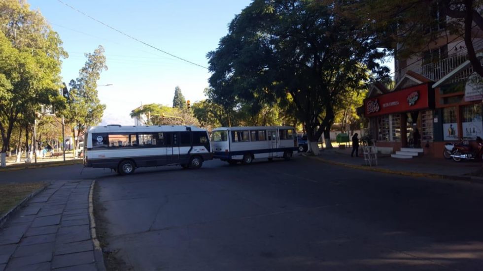 Tarija: El Transporte retirará sus vehículos si no hay alza de pasajes