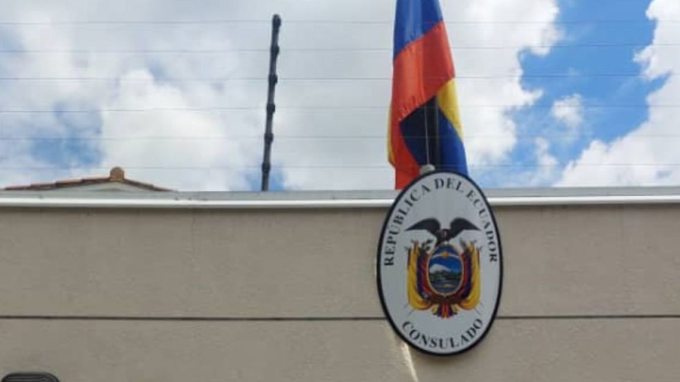 Ecuador cierra su consulado en Venezuela