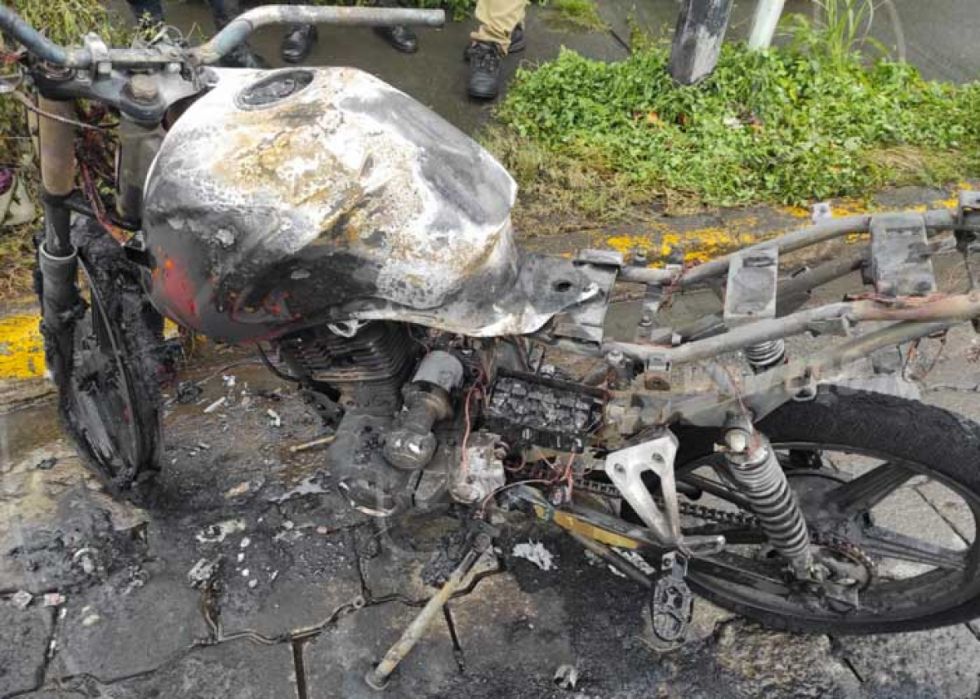 Incendian motocicleta en Bermejo en presunta represalia por deudas