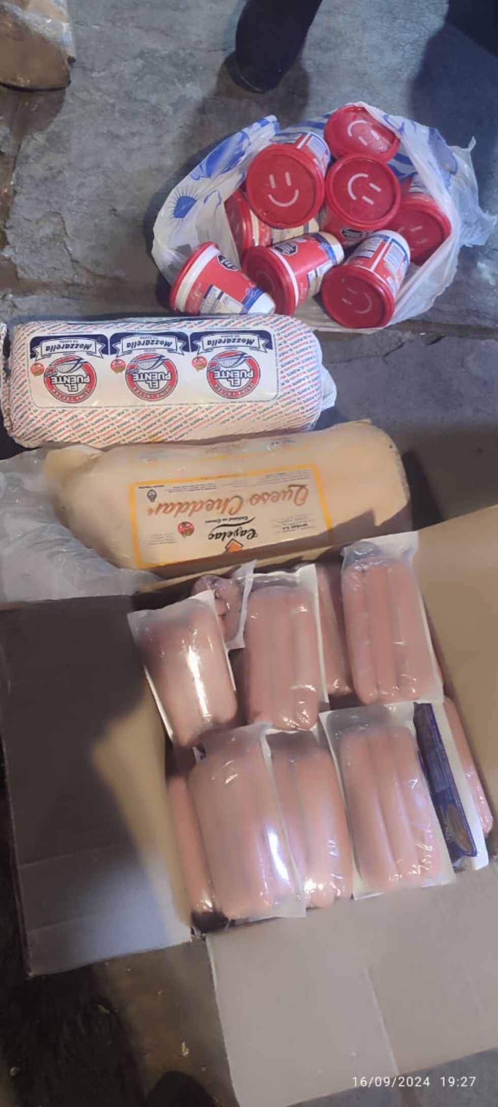 Intendencia de Tarija decomisa fiambres en mal estado en el Mercado Campesino