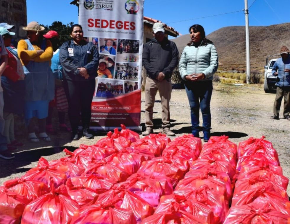 El Sedeges entregó canastas solidarias en la zona alta 