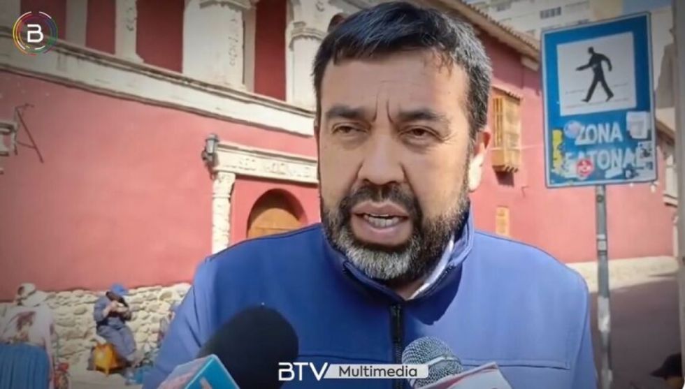 Ruíz reitera que el Gobierno está abierto al diálogo con Evo Morales