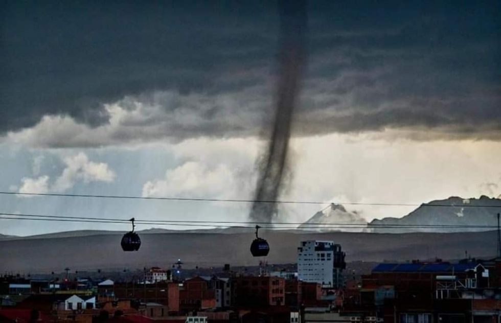 Un tornado afectó a 47 familias en Laja, hay viviendas destruidas 