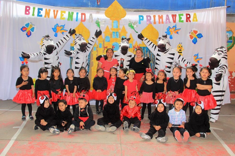 Primero C con la profesora Adelita