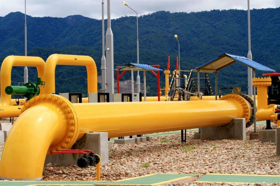 Bolivia ya vende más gas al Brasil, analistas ven impacto negativo 