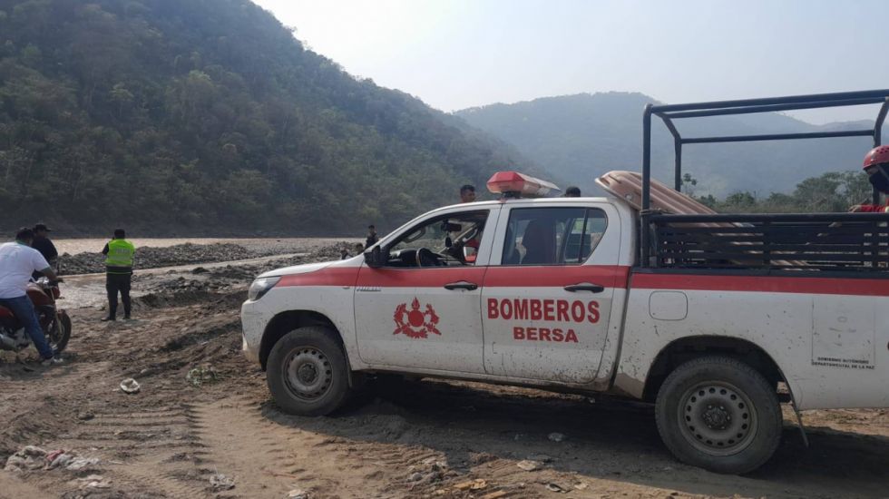 Encuentran sin vida a la mujer que se lanzó a un río para salvar a su hija