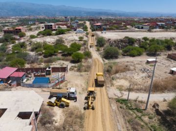 Alcaldía concluye el mantenimiento de vías en 8 distritos 