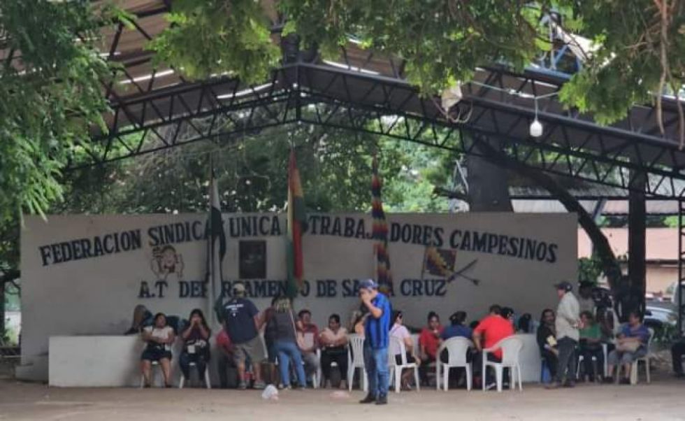 Campesinos de Santa Cruz llaman a bloqueo contra la pausa ambiental 