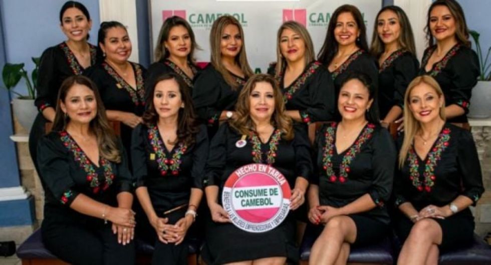 Marcela Caso y equipo