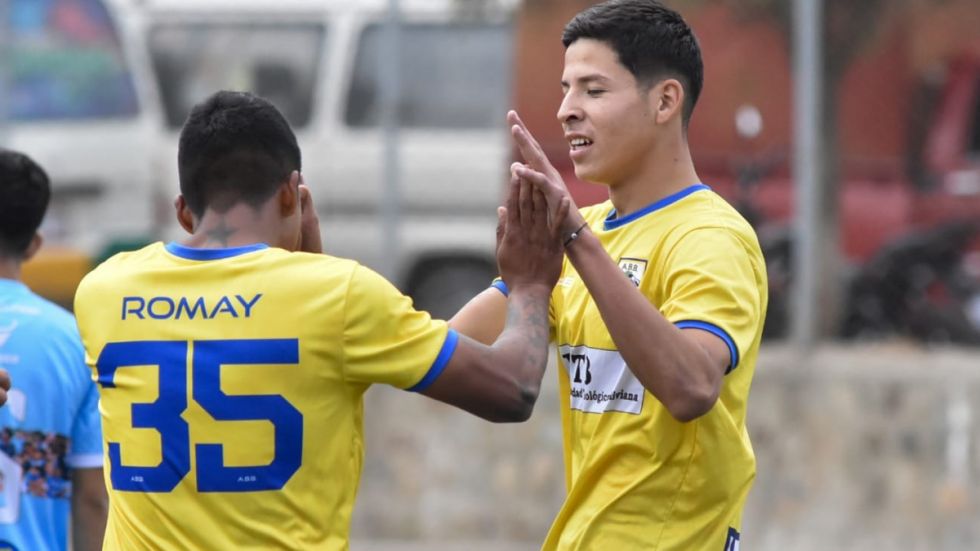 Tarijeños sobresalen en Simón Bolívar: Hat trick de Rea y asistencia más golazo de Romay en ABB