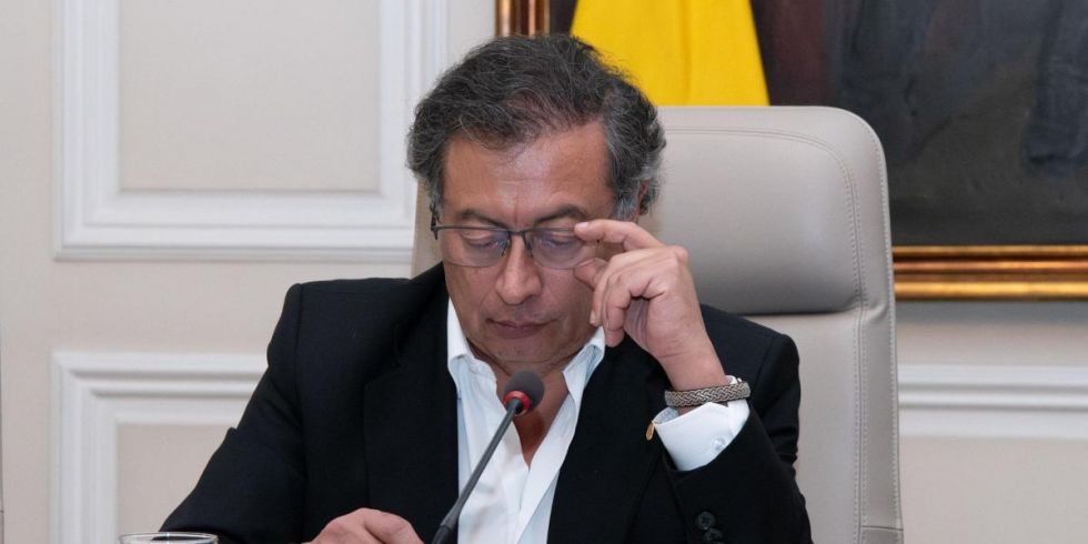 Petro resalta accionar contra grupos armados