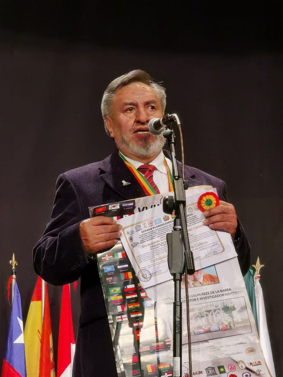 Arze de la Barra, homenajeado del Encuentro Internacional de Escritores y Artistas