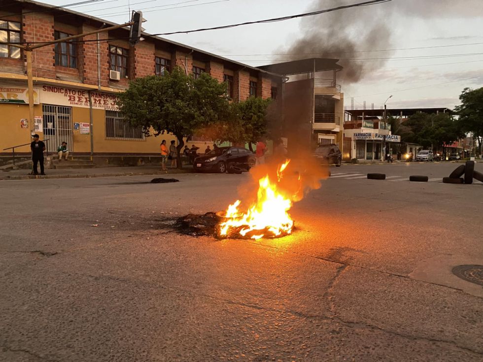 Bermejo en tinieblas, cívicos bloquearán los caminos por falta de electricidad  