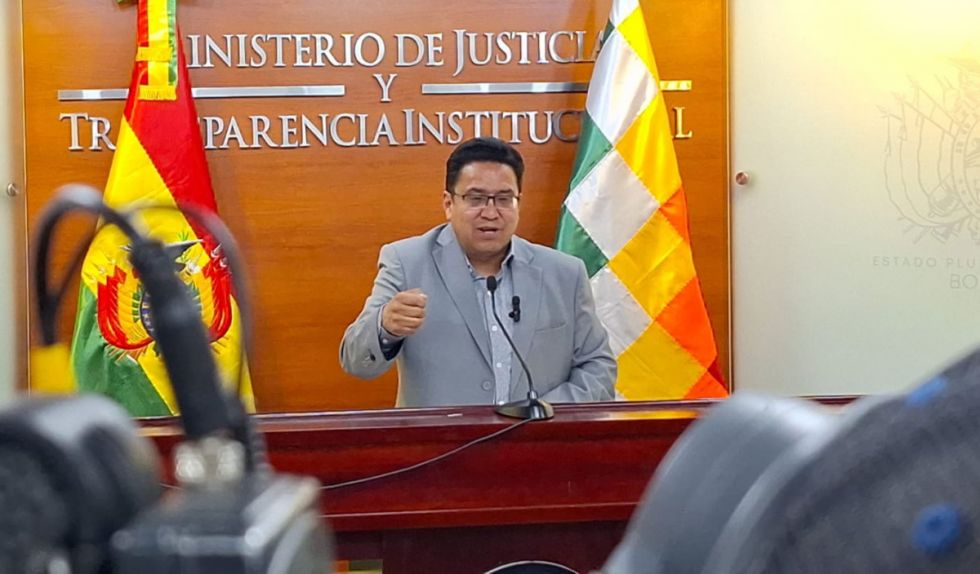 Gobierno acusa a Evo de intentar boicotear las Elecciones Judiciales