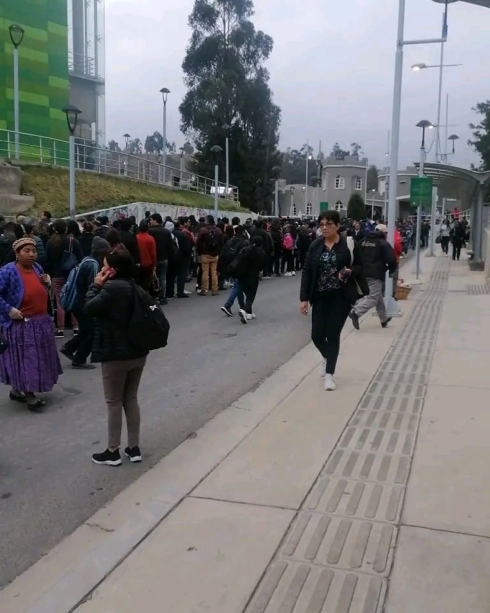 Choferes de La Paz levantan bloqueos tras acuerdo con el Gobierno