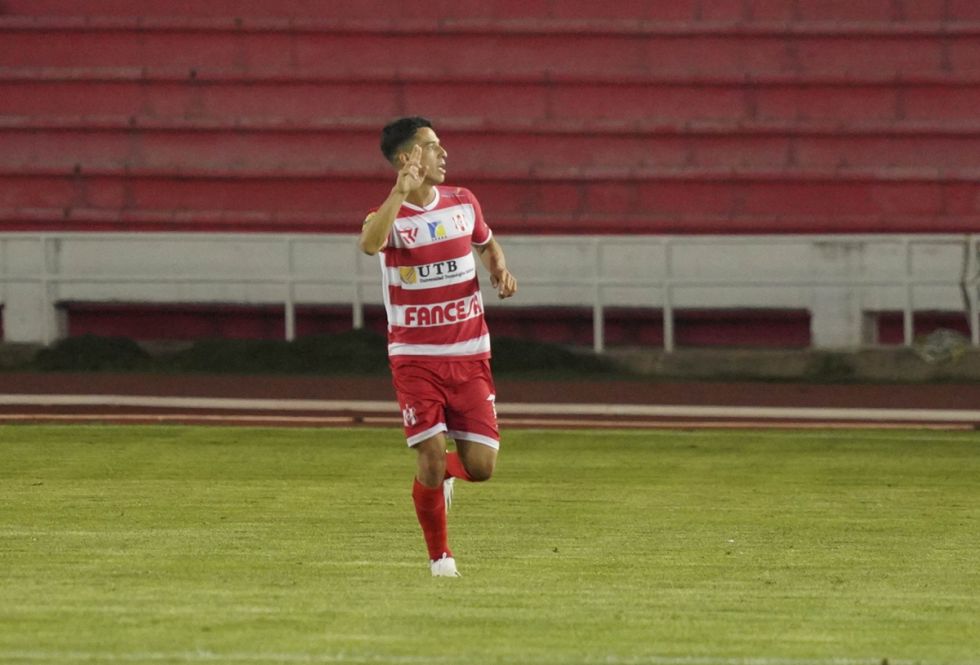 “Santo Thomaz” vuelve a  rescatar a Independiente 
