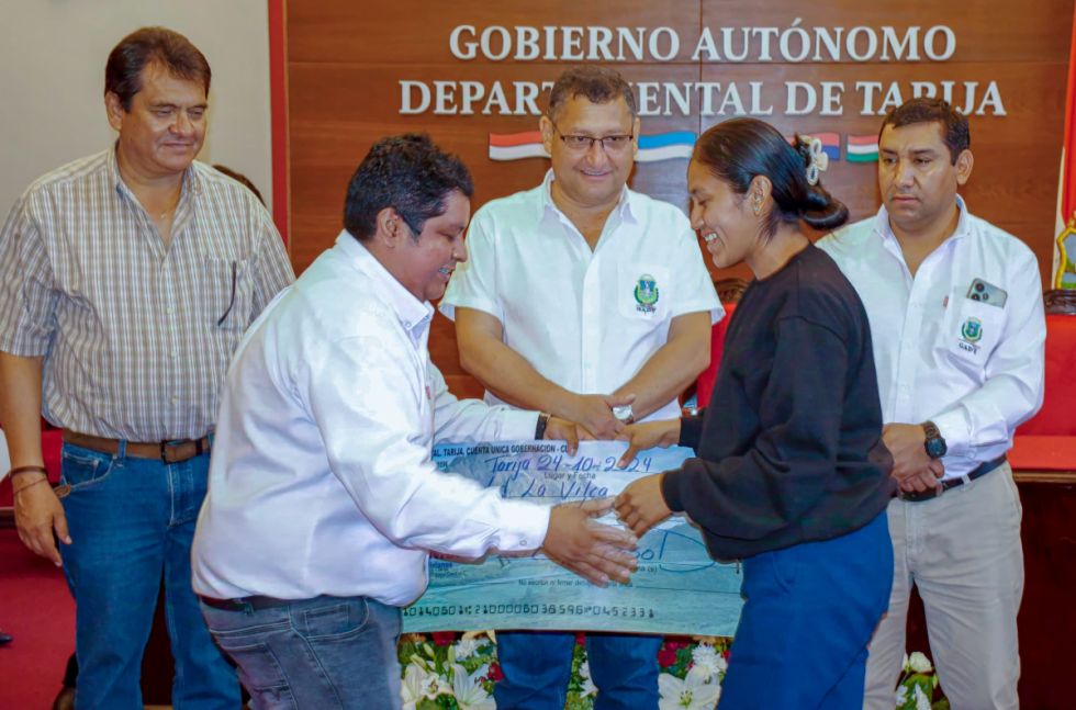 Montes dio el Prosol a 26 comunidades de cuatro municipios