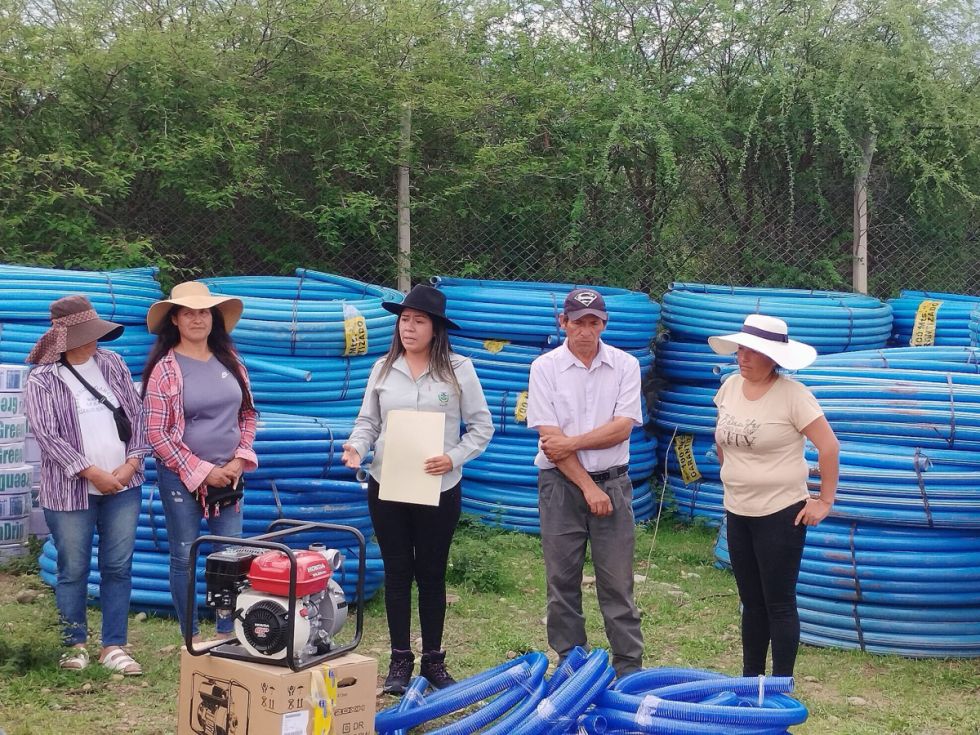 Fortalecen al sector productivo en Pampa Redonda con entrega de insumos con PROSOL