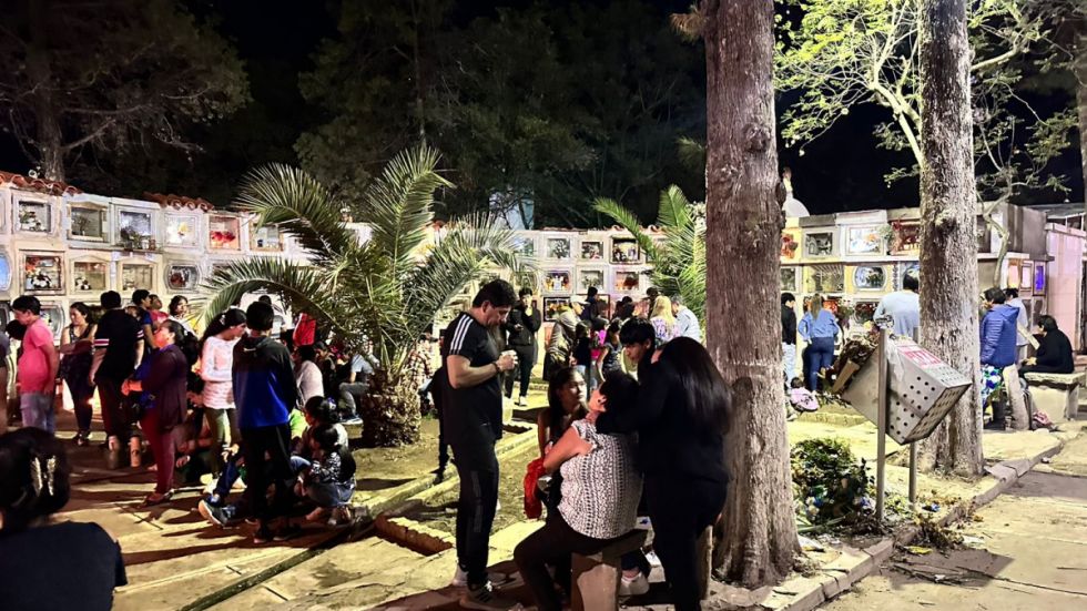 La noche en el cementerio
