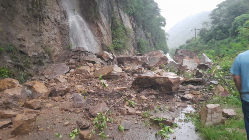 Derrumbe corta el tráfico en la ruta Bermejo-Tarija