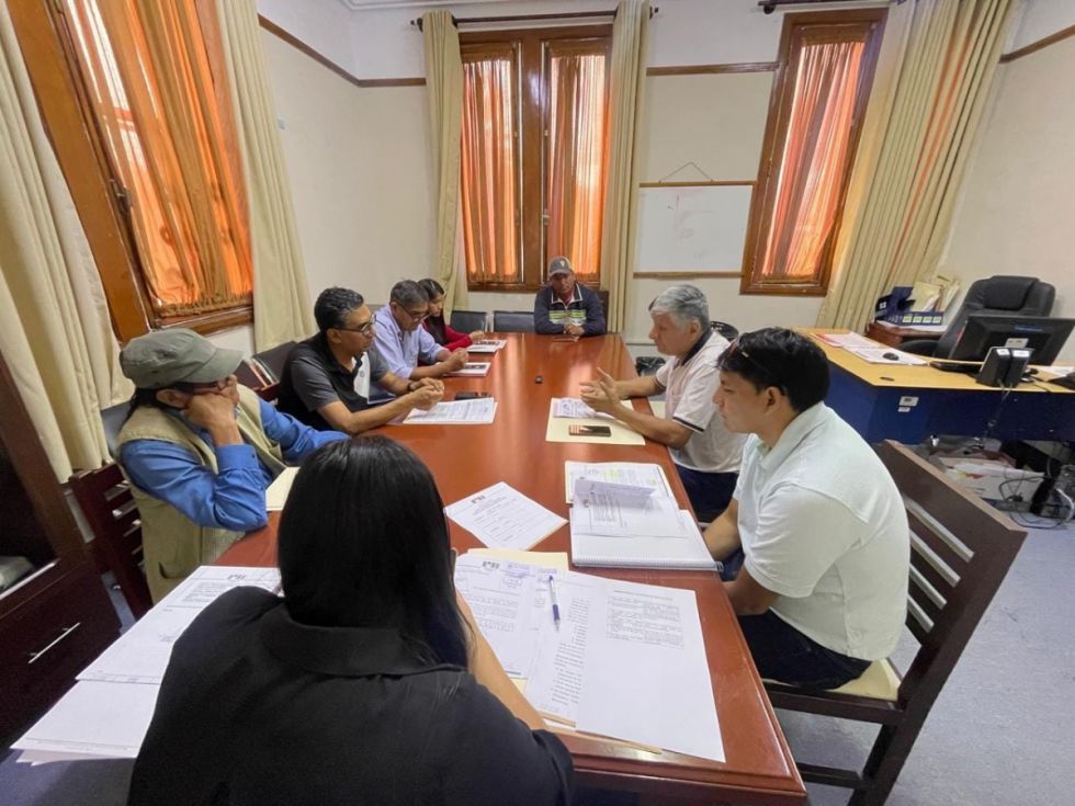 La Asamblea debe Bs 85.000 por servicios básicos