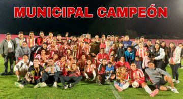 Municipal campeón del fútbol tarijeño con aplastante goleada sobre Unión Tarija 