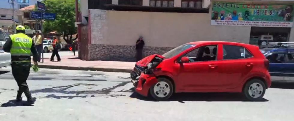 Accidente de tránsito en la avenida Jaime Paz deja un herido