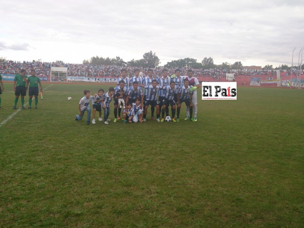 Partido ante Guabirá en el IV Centenario por la Copa Simón Bolívar 