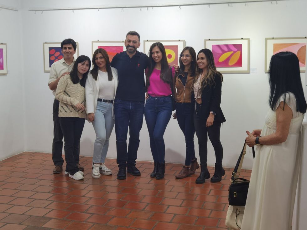 Eduardo López, Soraya Cortez, Nano Ruiz, Andrea y Mariana Zuñiga, y Carolina López