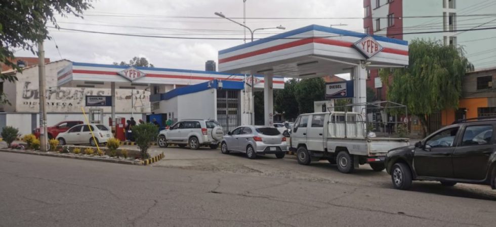 Importación privada de carburantes y precio "libre" tendrá impacto en los precios