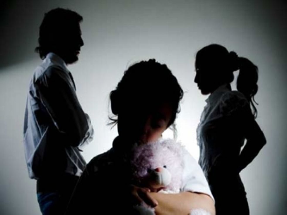 Las críticas constantes en presencia de los niños genera reacciones