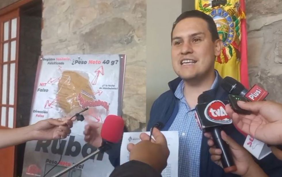 Empresa de desayuno escolar en Tarija falsificó NIT, Senasag y su dirección