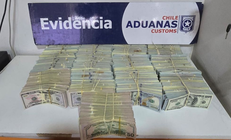 Chile: Un bus llevaba $us 1,5 millones como encomienda, salió de Cochabamba 