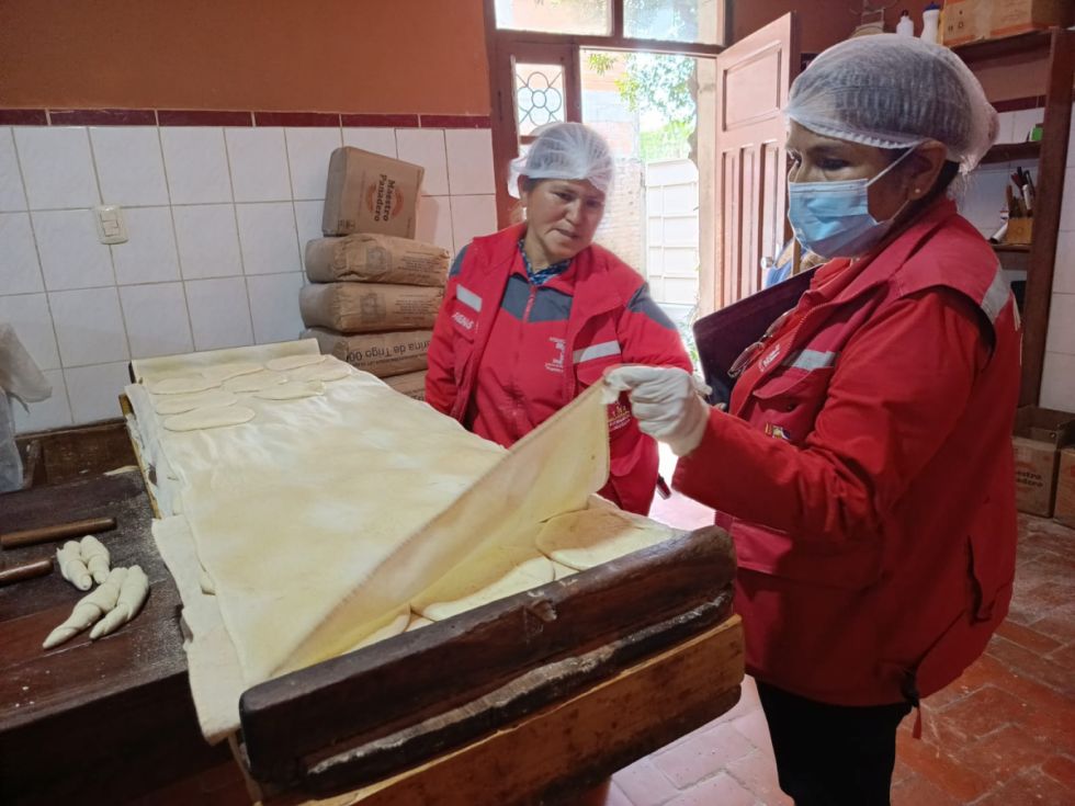 Clausuran panadería por falta de higiene en Tarija (Fotos)