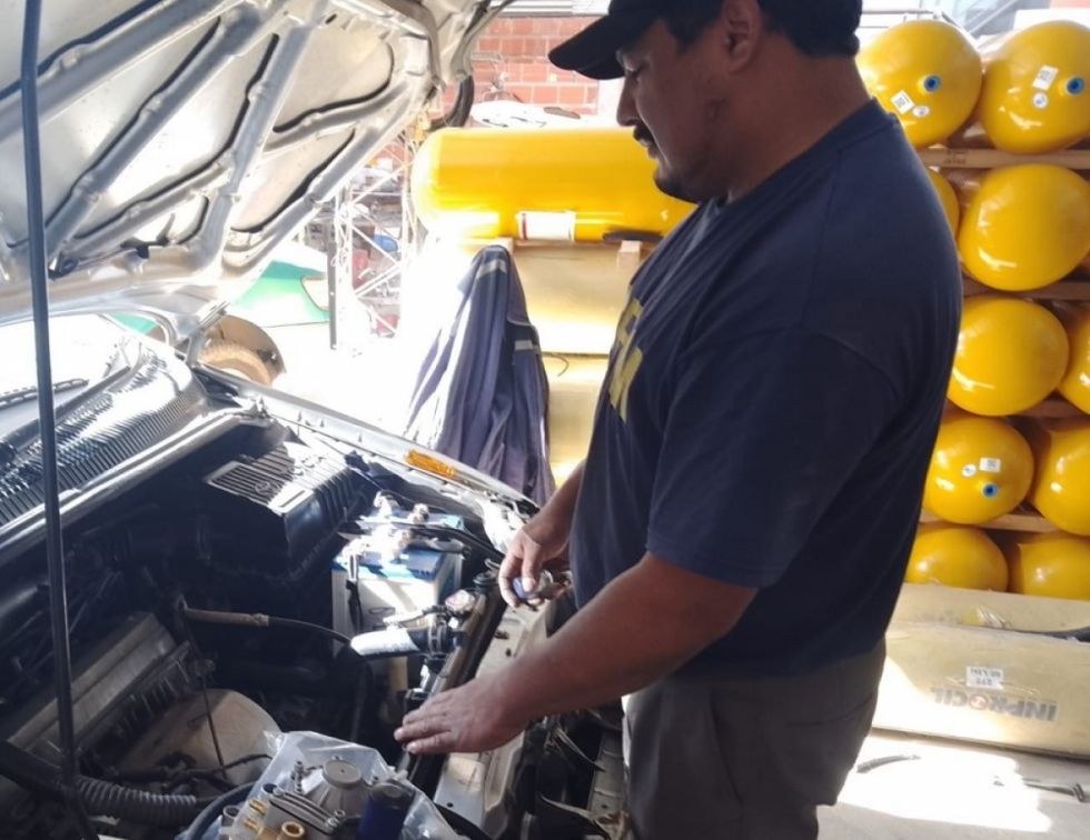 Falta de dólares dificulta importar equipos de GNV