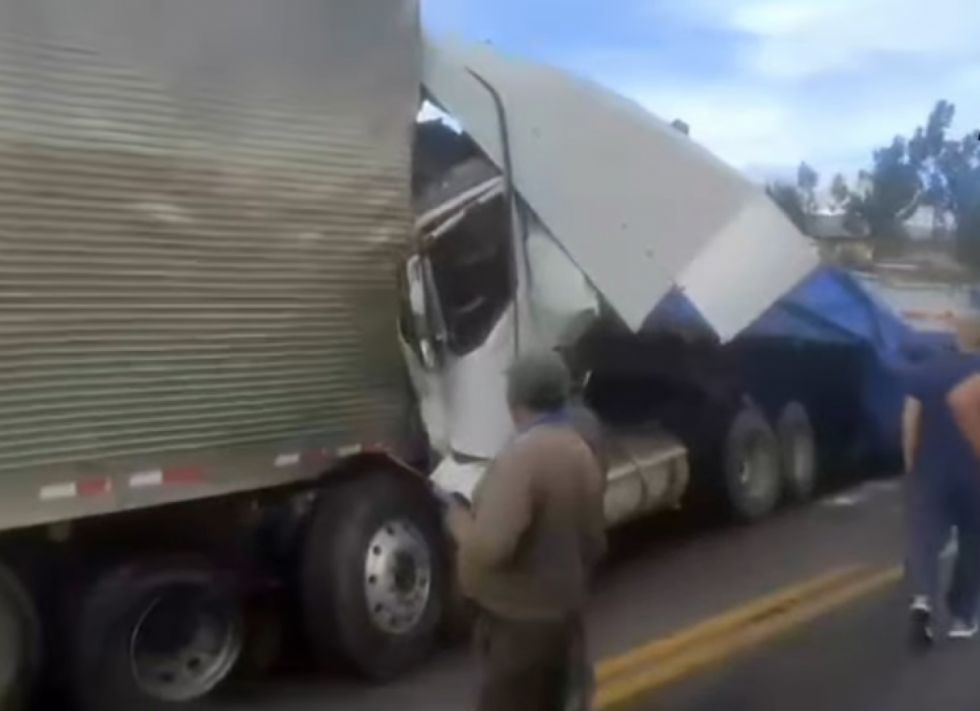 Accidente en Sacaba deja al menos 4 muertos y varios heridos (Video)