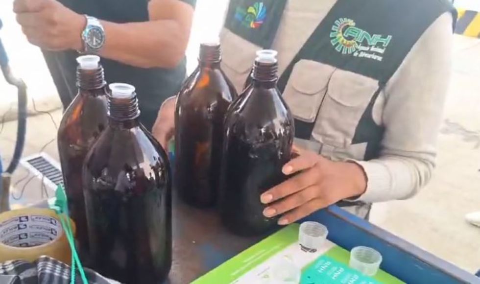 Toman muestras de carburantes en Tarija para verificar la calidad 
