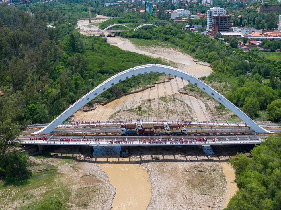 Tras pasar prueba de carga, alistan habilitación del puente 4 de Julio