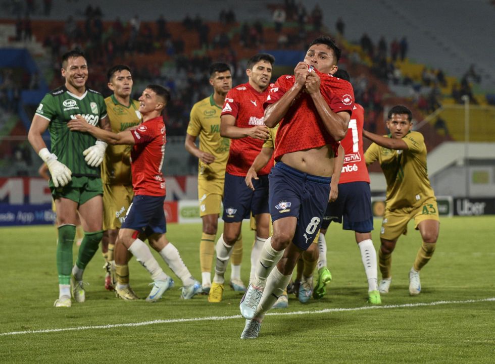 Wilstermann le arranca el triunfo a Oriente Perolero en la adición 