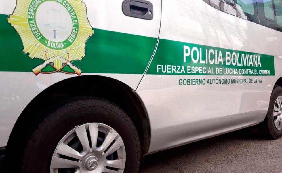 Una mujer aprehendida cayó 20 metros del edificio de juzgados y perdió la vida