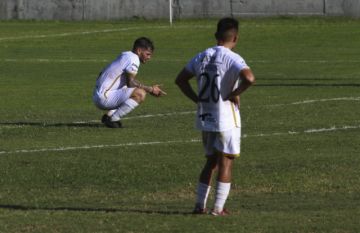 Real Santa Cruz se hunde tras perder ante Independiente 