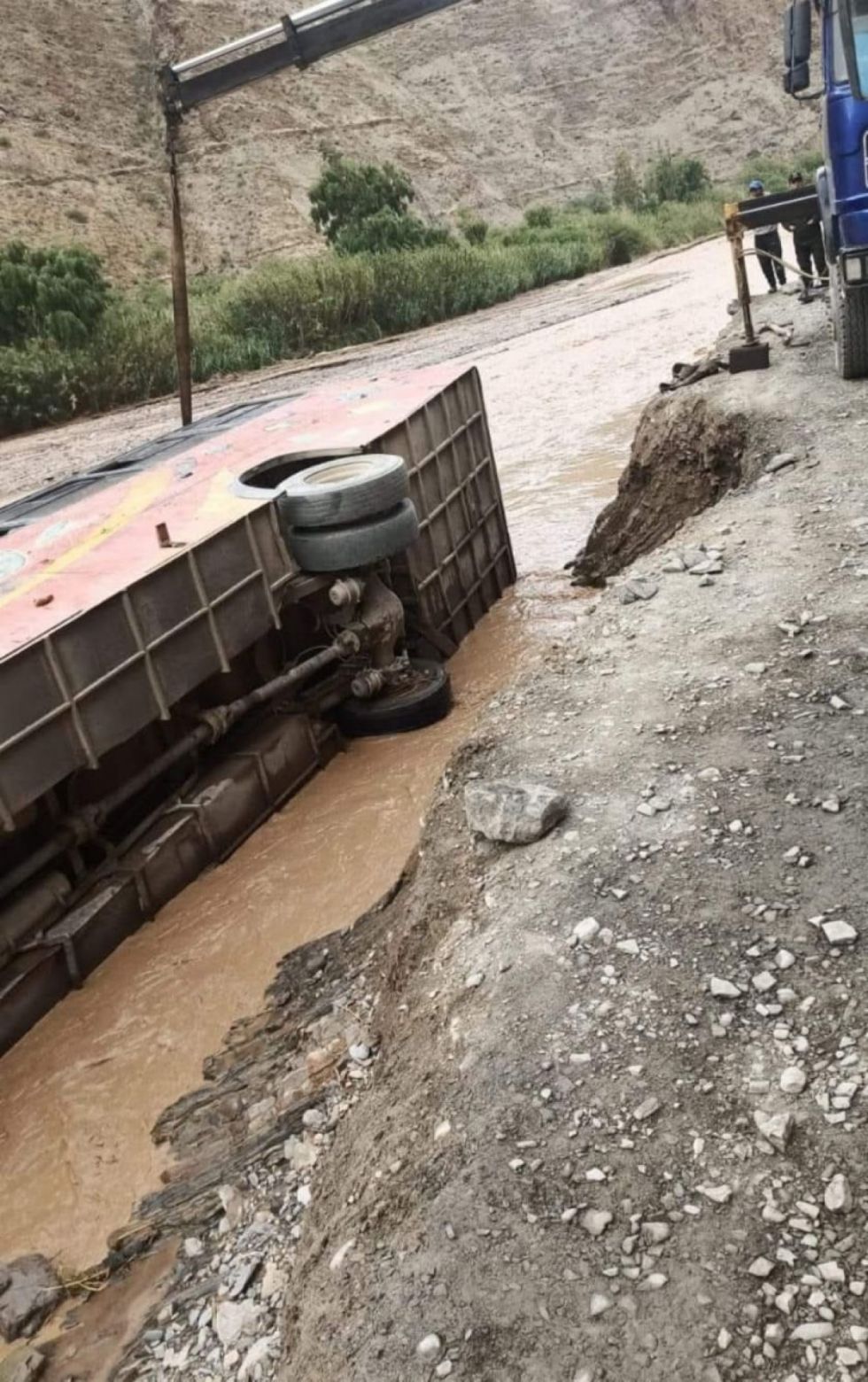 Mujer de 59 años murió tras quedar atrapada en el bus volcado en ruta Tarija - Villazón